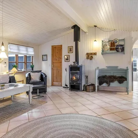 Prázdninový dům C11054-hemmet-husfold-2